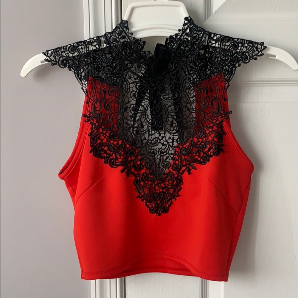 💘Arden B. - Sexy red crop top with tie back💘